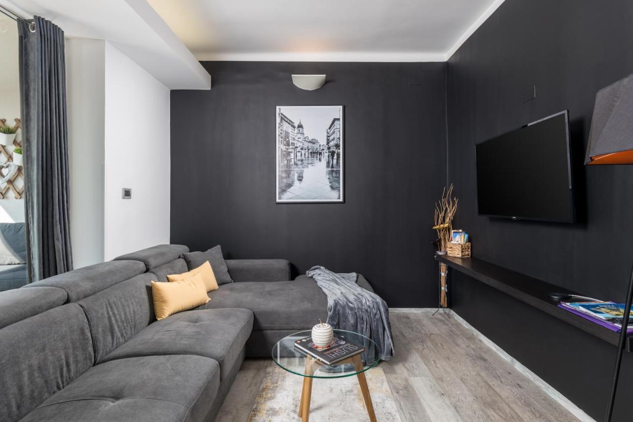 Lux Apartment Sky View Рийека Екстериор снимка